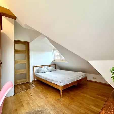 Przy Hipodromie & Parking