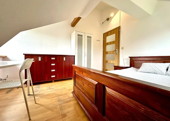 Przy Hipodromie & Parking *